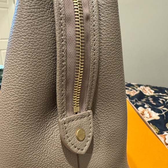Louis Vuitton Gray Satchel with Embossed Monogram - Picture 15 of 16